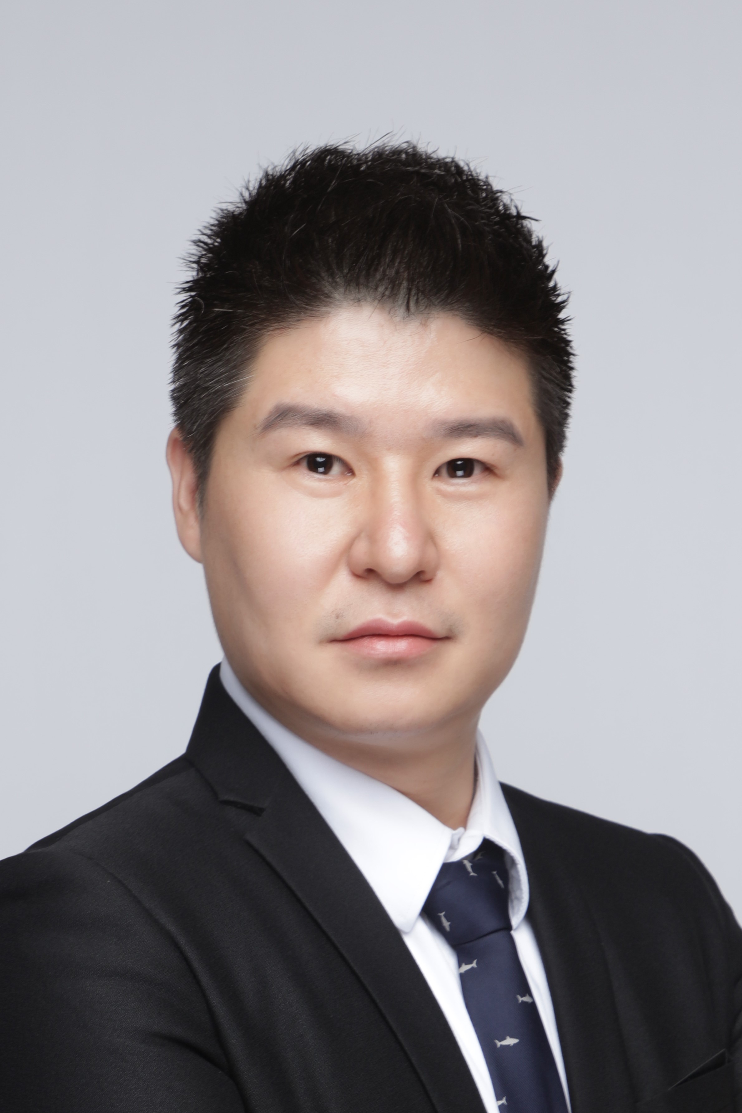 张庭