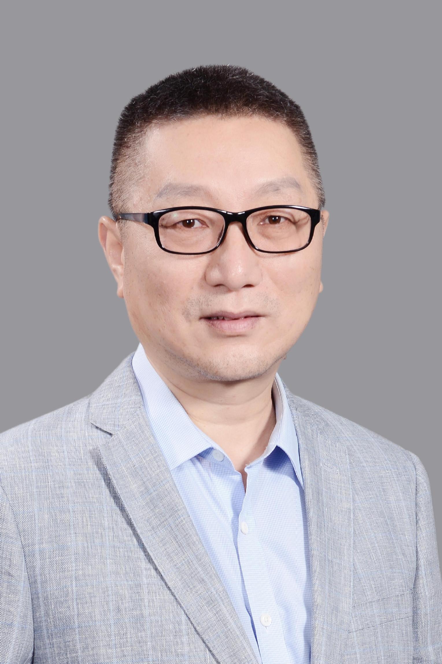 李卫东