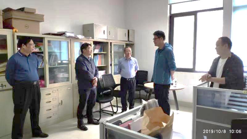 校党委书记江涌、总会计师周高一行赴机电工程学院走访调研