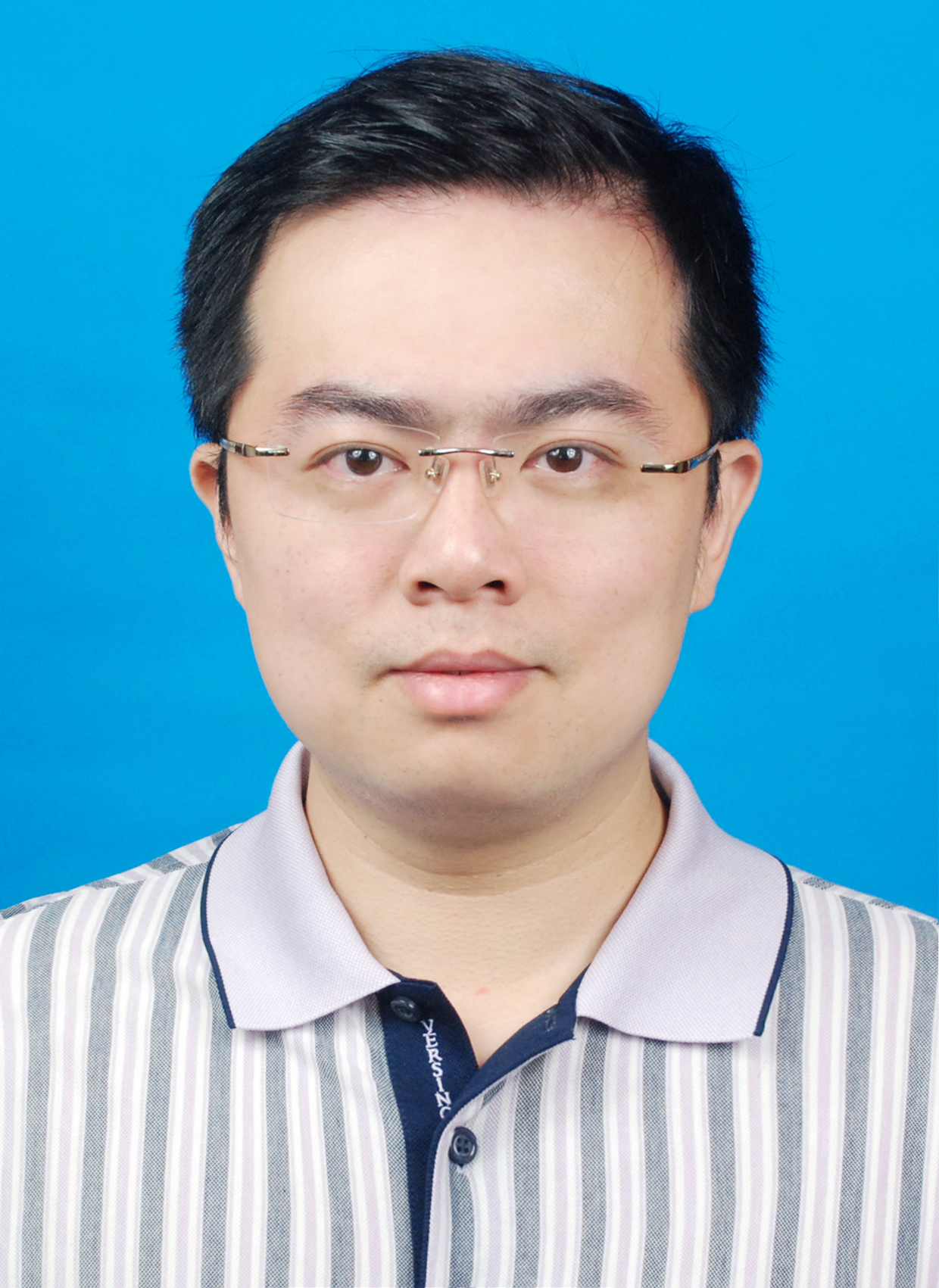 陈逸阳