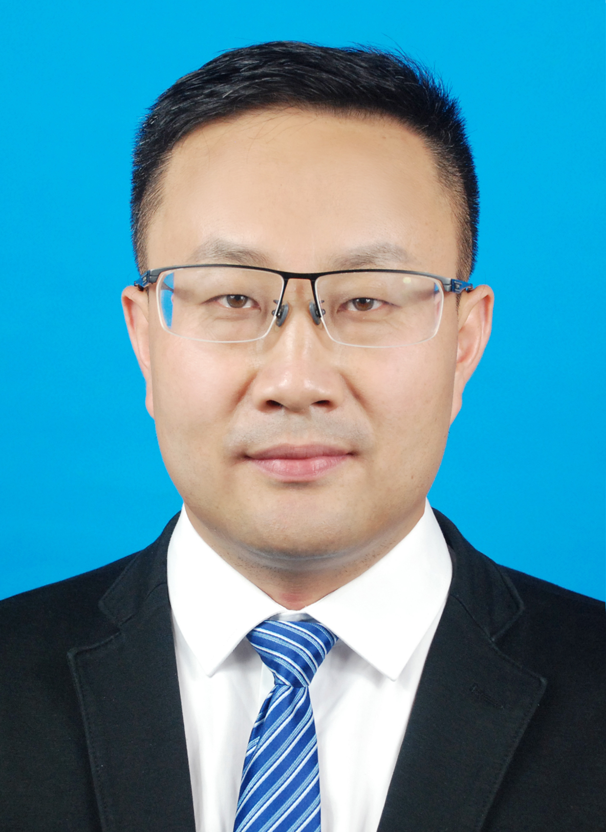 邢占文