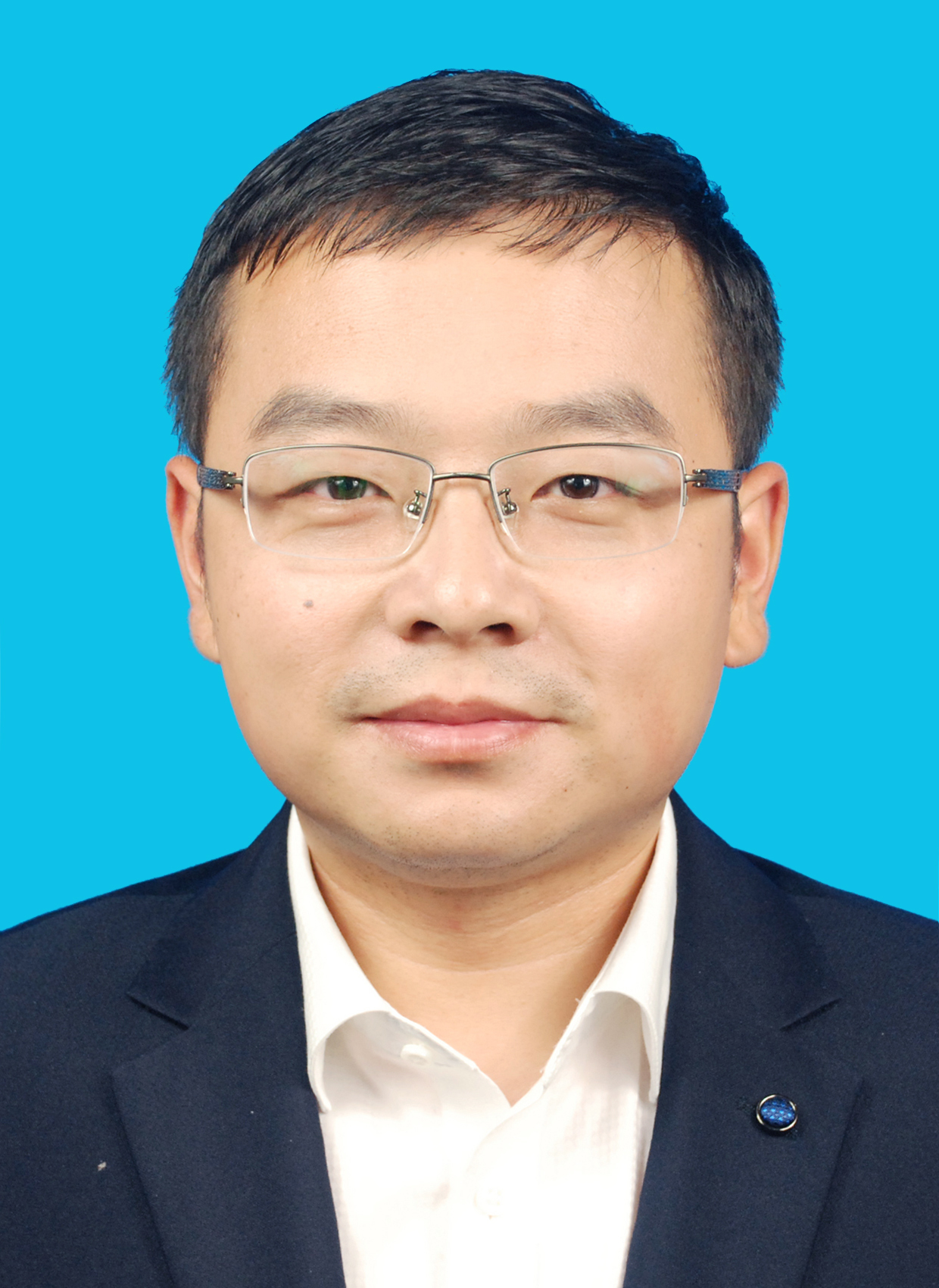 黄俊